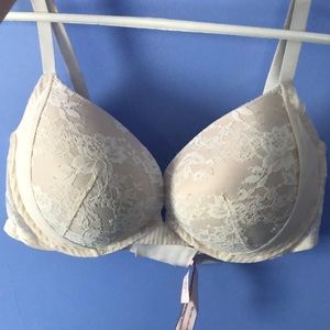 Victoria’s Secret Dream Angels Push Up Bra